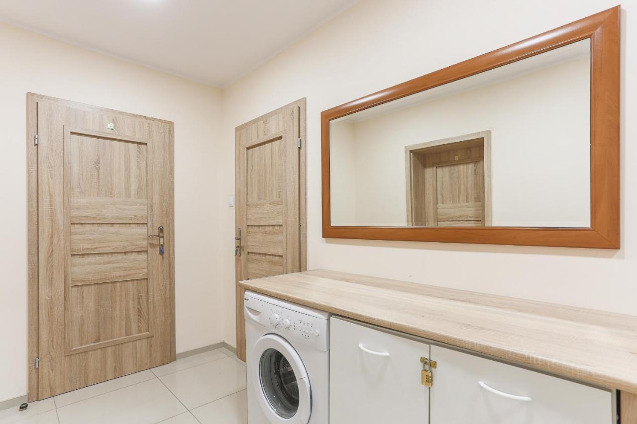 Three Single Beds Apartment Torun Bagian luar foto